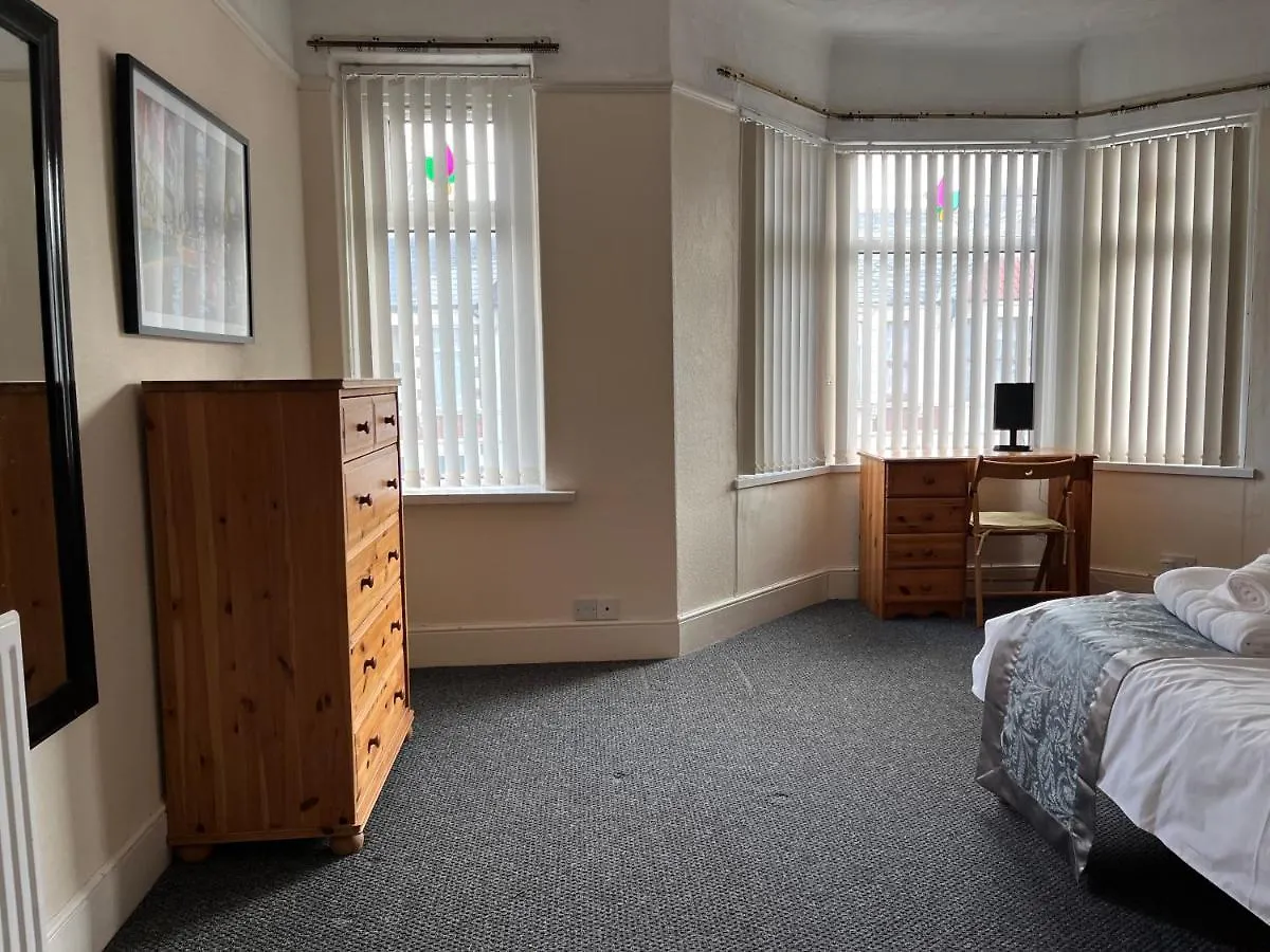 Ty Summerfield By Dream Short Stays Cardiff 0*,  United Kingdom