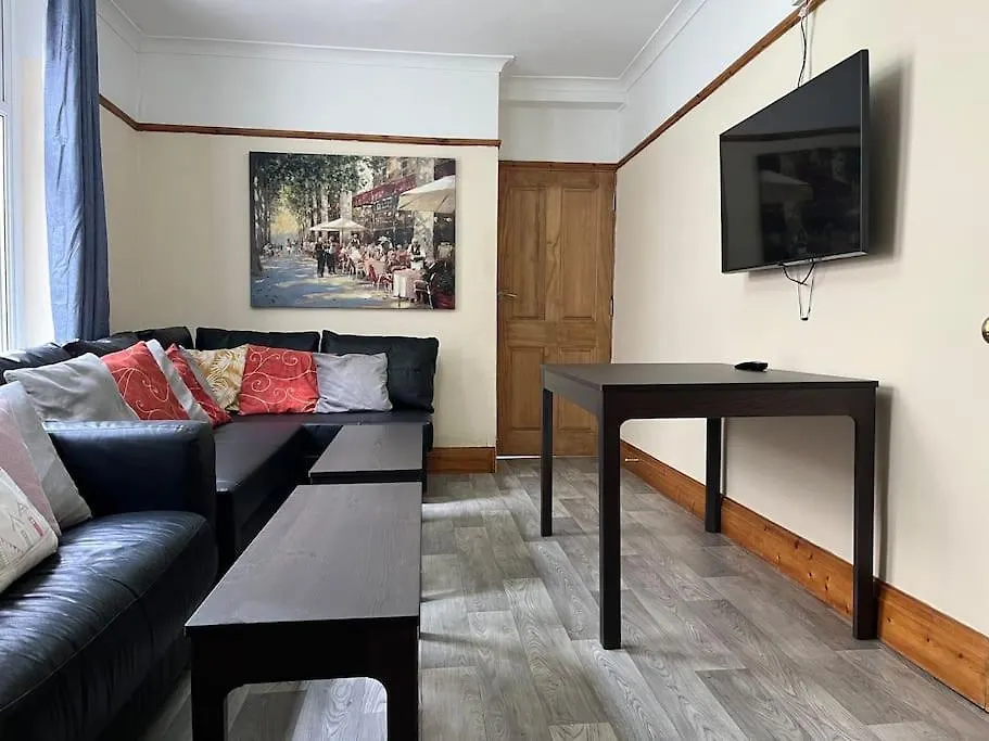 Ty Summerfield By Dream Short Stays Cardiff
